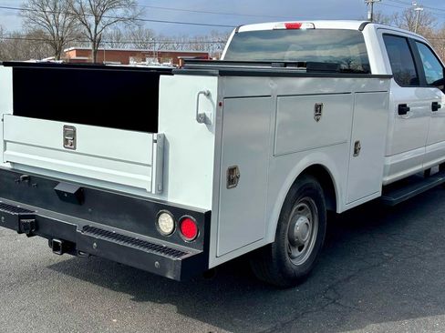 Used 2019 Ford F250 XL w/ Power Equipment Group RWD image 6
