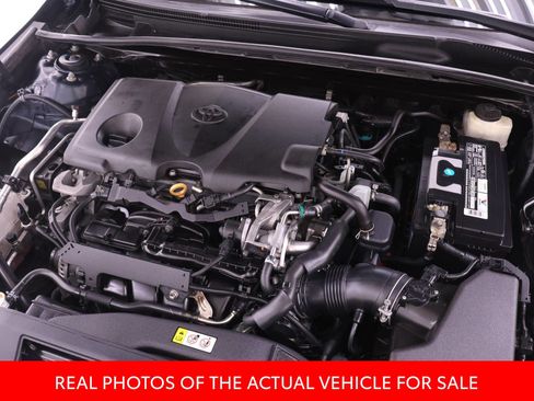 Used 2018 Toyota Camry SE w/ Moonroof Package FWD image 17
