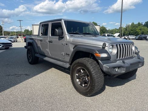 Used 2020 Jeep Gladiator Sport w/ Quick Order Package 24S AWD/4WD image 9
