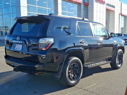 Used 2022 Toyota 4Runner SR5 image 6