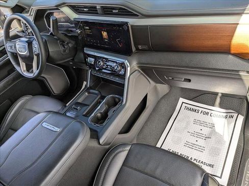 Used 2024 GMC Sierra 3500 Denali w/ Denali Reserve Package image 21