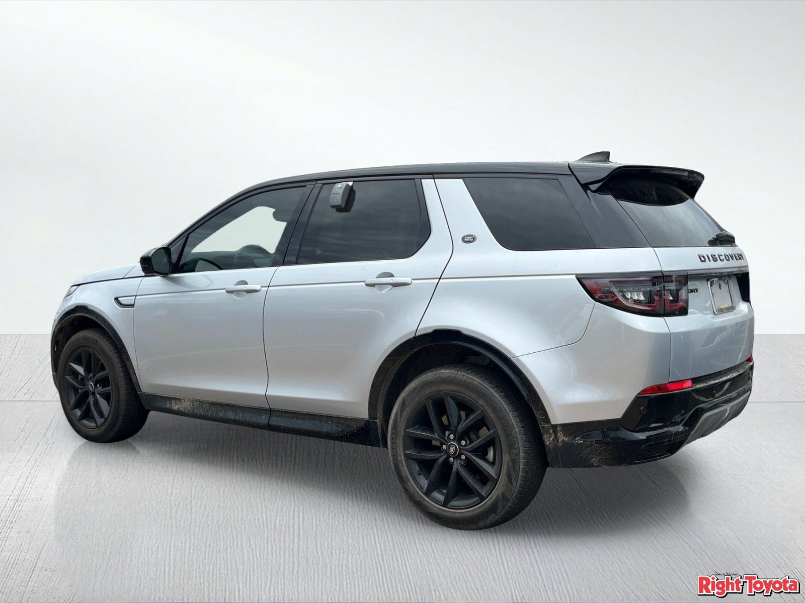 Used 2024 Land Rover Discovery Sport Dynamic SE AWD/4WD image 3