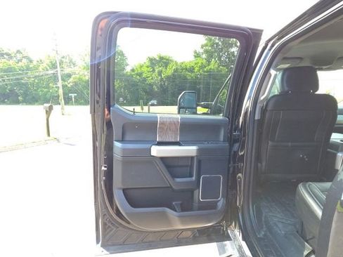 Used 2018 Ford F350 Lariat w/ Lariat Ultimate Package AWD/4WD image 31