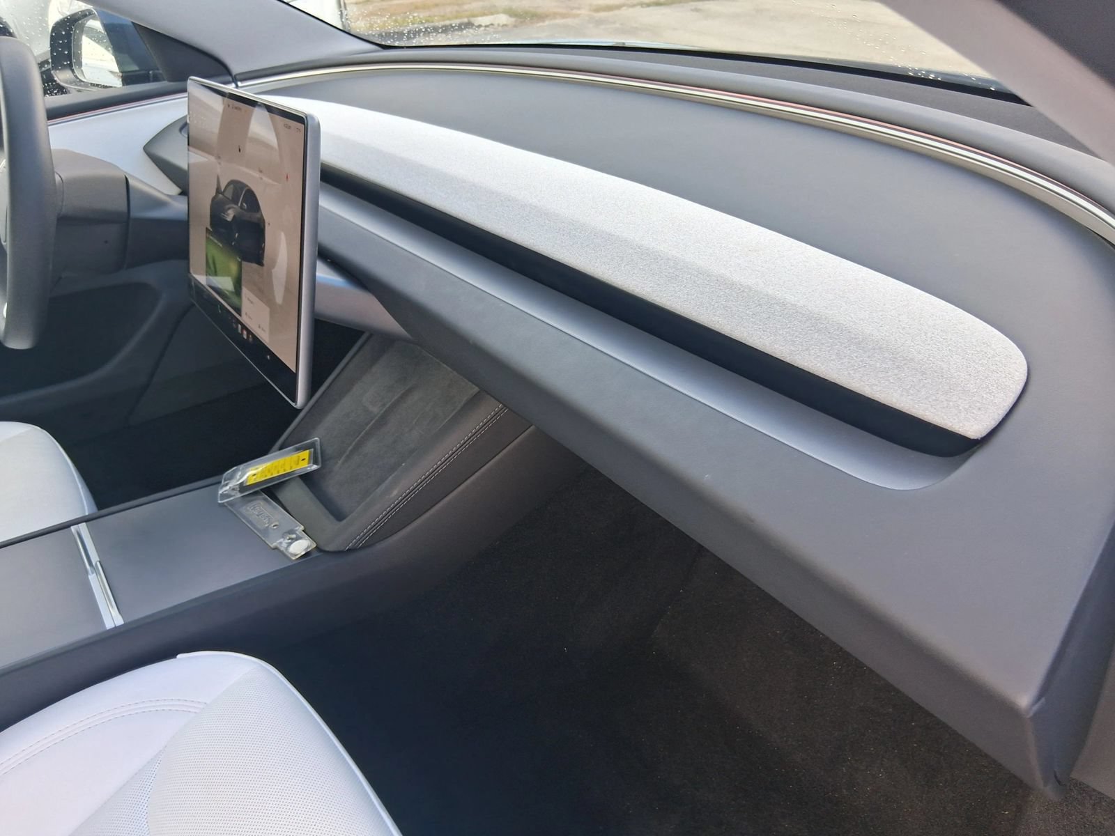 Used 2024 Tesla Model 3 Standard Range RWD image 15