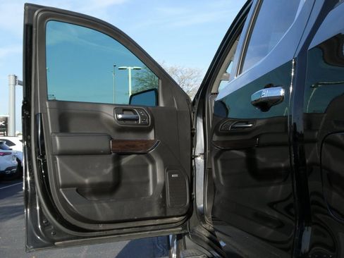 Used 2020 GMC Sierra 1500 SLT w/ SLT Premium Plus Package image 33