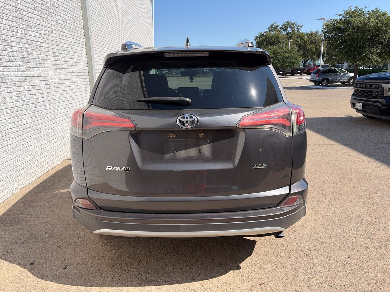 Used 2016 Toyota RAV4 XLE FWD image 4