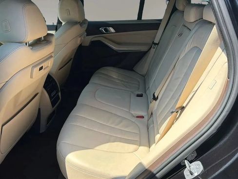 Used 2019 BMW X5 xDrive40i w/ Convenience Package AWD/4WD image 8