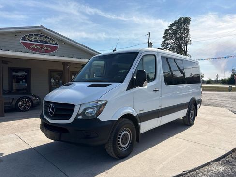 Used 2016 Mercedes-Benz Sprinter 2500 image 1