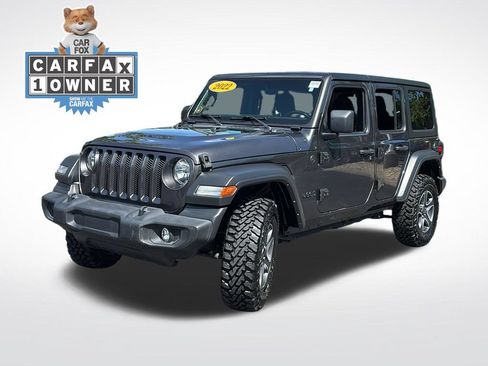 Used 2022 Jeep Wrangler Unlimited Sport AWD/4WD image 3