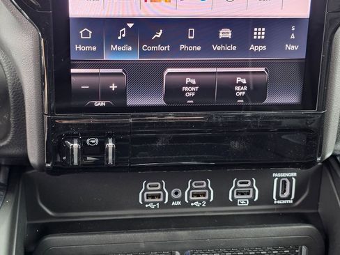 New 2026 RAM 1500 Laramie w/ Night Edition AWD/4WD image 25