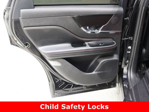 Used 2024 Lincoln Corsair Reserve w/ Equipment Group 201A image 29