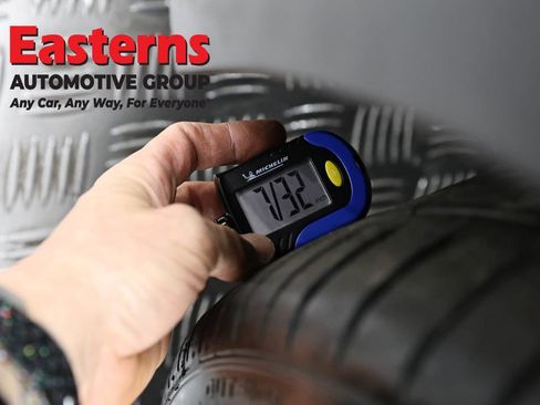 Used 2021 Tesla Model Y Performance image 24