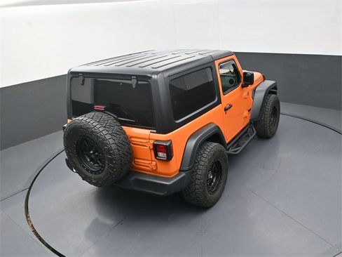 Used 2025 Jeep Wrangler Sport image 21