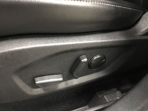 Used 2023 Ford Edge SEL AWD/4WD image 9