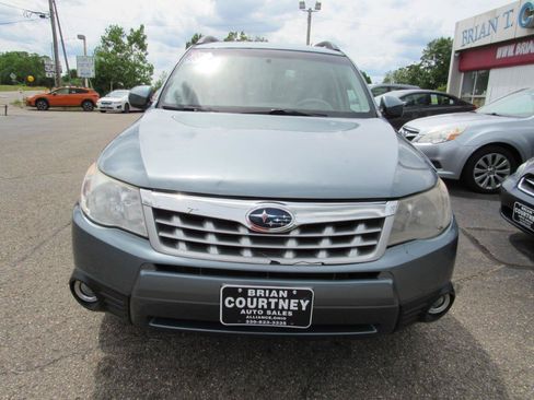 Used 2013 Subaru Forester 2.5X Limited AWD/4WD image 3