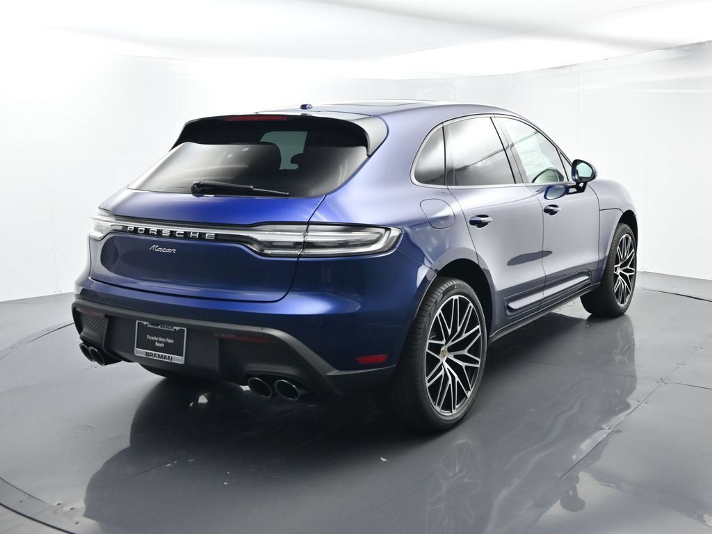 Certified 2025 Porsche Macan AWD/4WD image 14