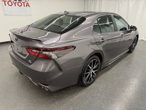 Certified 2023 Toyota Camry SE image 2