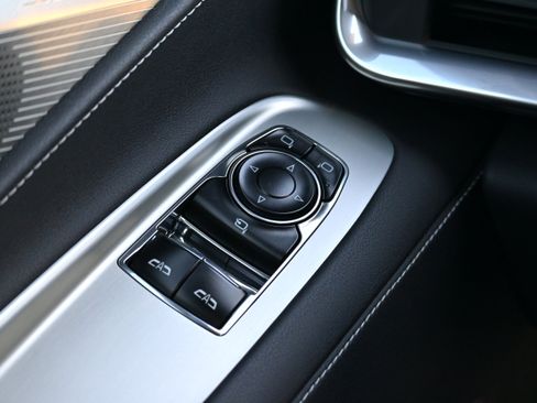 Used 2024 Chevrolet Corvette Z06 image 23