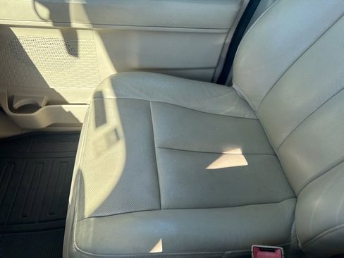 Used 2016 Ford Expedition EL XLT w/ Equipment Group 202A image 13