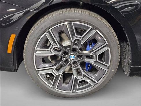 Used 2027 BMW 530i w/ M Sport Package RWD image 10