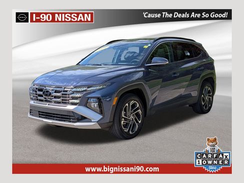 Used 2025 Hyundai Tucson Limited AWD/4WD image 1