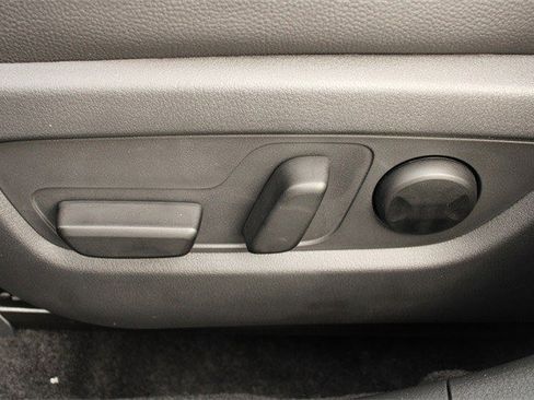 Certified 2025 MAZDA CX-50 AWD 2.5 S w/ Premium Package image 33