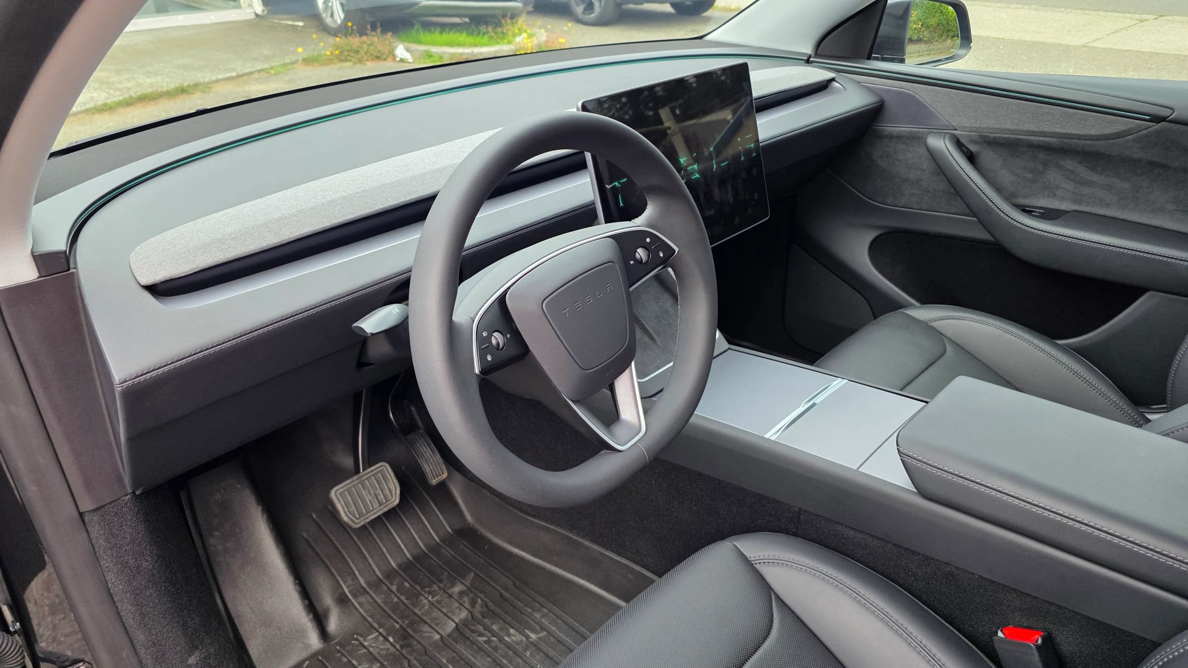 Used 2026 Tesla Model Y AWD image 9
