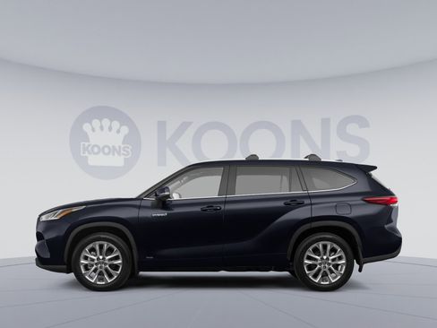 Used 2020 Toyota Highlander Limited AWD/4WD image 2