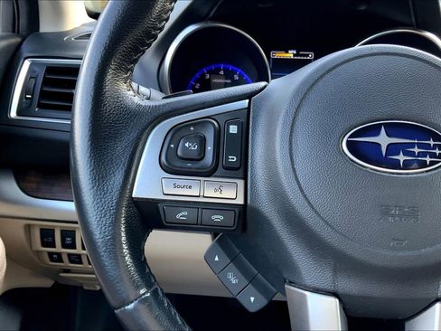 Used 2017 Subaru Outback 2.5i Limited image 19