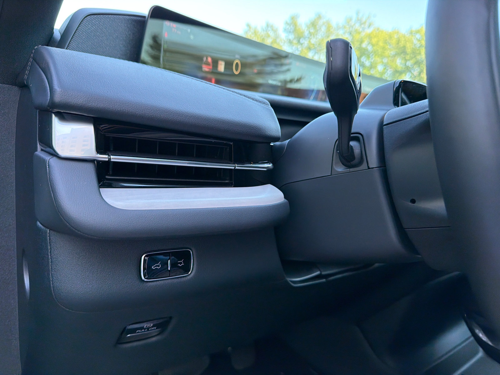 New 2026 Lincoln Navigator L Reserve w/ Jet Appearance Package AWD/4WD image 35