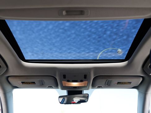 Used 2017 Lexus IS 200t image 29