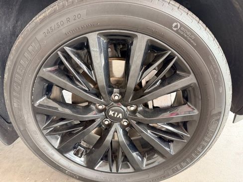 Used 2020 Kia Telluride SX w/ SX Prestige Package image 49