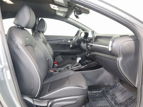 Used 2022 Kia Forte GT-Line w/ GT-Line Technology Package image 11