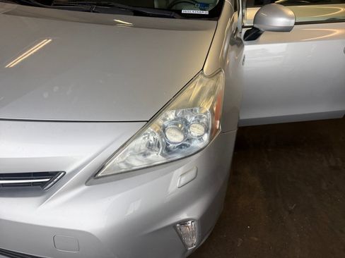 Used 2013 Toyota Prius V Five FWD image 30