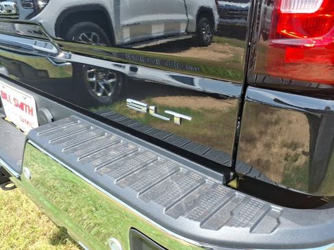 New 2026 GMC Sierra 1500 SLT w/ SLT Premium Plus Package AWD/4WD image 11
