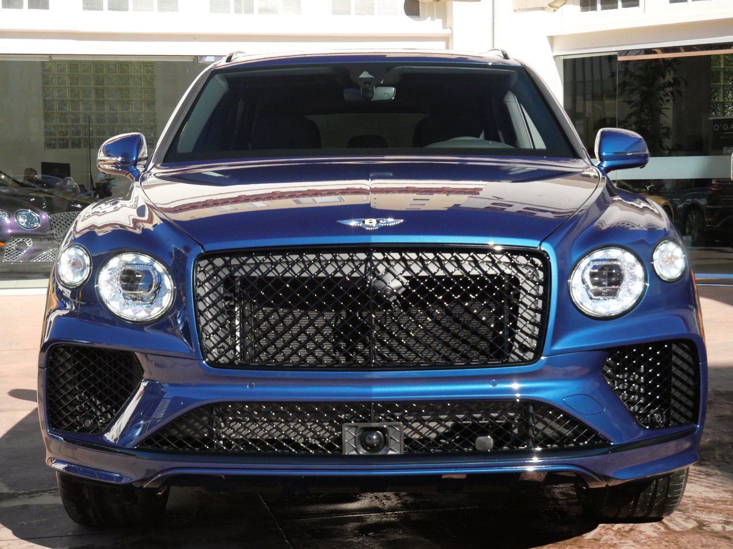 Used 2025 Bentley Bentayga Extended Wheelbase AWD/4WD image 10