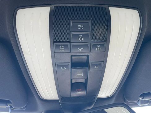 Used 2014 Mercedes-Benz E 350 Sedan image 25