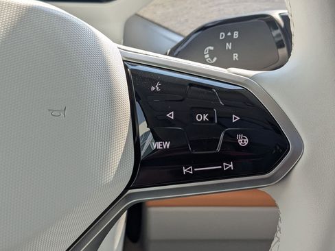 New 2025 Volkswagen ID. Buzz 1st Edition image 19