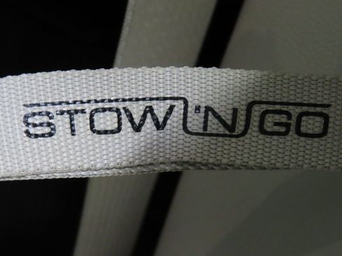 Used 2024 Chrysler Pacifica Touring-L FWD image 53