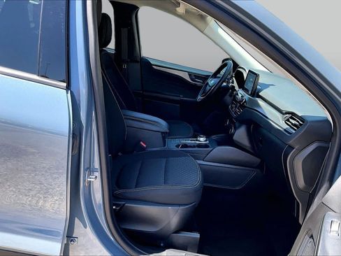 Used 2024 Ford Escape Active w/ Cold Weather Package FWD image 9