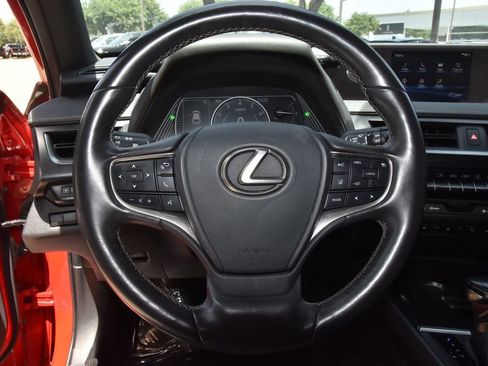 Used 2020 Lexus UX 200 w/ Premium Package FWD image 22