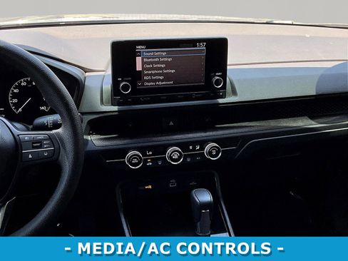Used 2024 Honda CR-V LX image 9