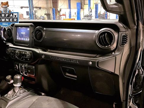 Used 2021 Jeep Wrangler Unlimited Sport AWD/4WD image 12