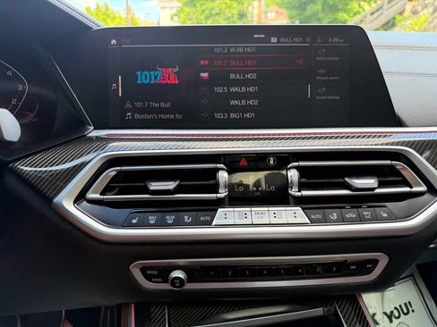 Used 2022 BMW X5 M50i AWD/4WD image 27
