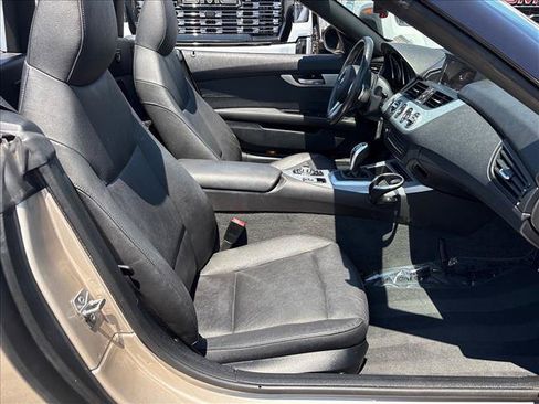 Used 2009 BMW Z4 sDrive35i RWD image 9