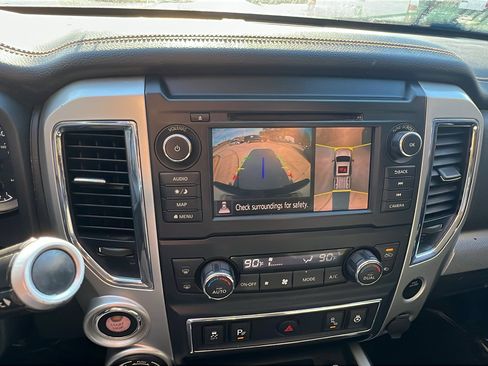 Used 2019 Nissan Titan PRO-4X w/ Pro-4x Convenience Package image 33