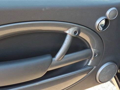Used 2006 MINI Cooper Hardtop FWD image 13