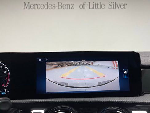 Used 2025 Mercedes-Benz CLA 250 4MATIC image 34