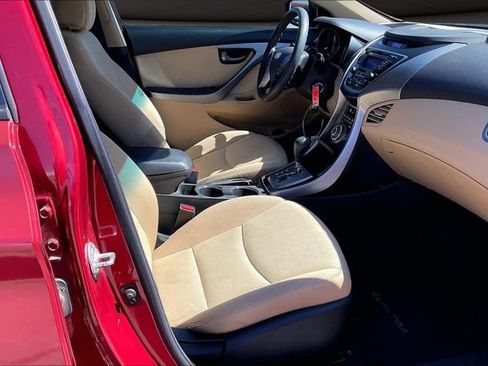 Used 2013 Hyundai Elantra GLS w/ Preferred Pkg image 7