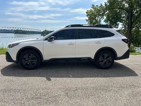 Used 2022 Subaru Outback Onyx Edition XT AWD/4WD image 2